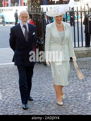 Prince and Princess Michael of Kent join The Queen at Westminster Abbey for a ceremony to mark the 60th anniversary of her coronation in 1953. Accompanied by the Duke of Edinburgh, Prince Charles and the Duchess of Cornwall, the Duke and Duchess of Cambridge, and other members of the Royal Family June 2013. Stock Photo