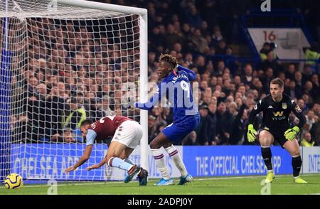 Tammy Abraham House : Aston Villa's Tammy Abraham (left ...