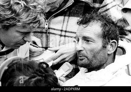 AJAXNETPHOTO. 1978. GOSPORT, ENGLAND. - SAILING HISTORY - WHITBREAD RACE 1977/1978 - GOSPORT (GBR) - PEN DUICK VI / SKIPPER ERIC TABARLY (FRA) FACES THE MEDIA ON DOCKSIDE. PHOTO:JONATHAN EASTLAND/AJAX REF:TABARLY WRTW77 78 Stock Photo