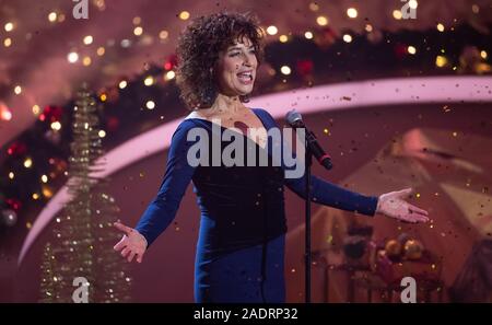 Munich, Germany. 04th Dec, 2019. Isabel Varell, singer, at the TV fundraiser 'The most beautiful Christmas hits'. The programme will be broadcast live on ZDF. Credit: Sven Hoppe/dpa/Alamy Live News Stock Photo