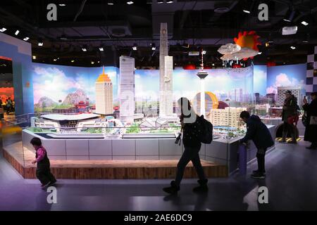 Beijing, China's Liaoning Province. 15th Jan, 2019. People view miniature of landmarks made of Lego bricks at the Legoland Discovery Center in Shenyang, capital of northeast China's Liaoning Province, Jan. 15, 2019. Credit: Long Lei/Xinhua/Alamy Live News Stock Photo