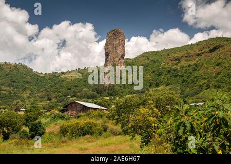 Ethiopia, Amhara Region, Gazara, landmark volcanic plug beside farmhouse on A3 Bahir Dar to Gondar road Stock Photo