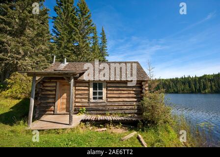 Grey Owl's Cabin on the shores of Lake Ajawaan, Prince Albert National Park, Saskatchewan, Canada Stock Photo