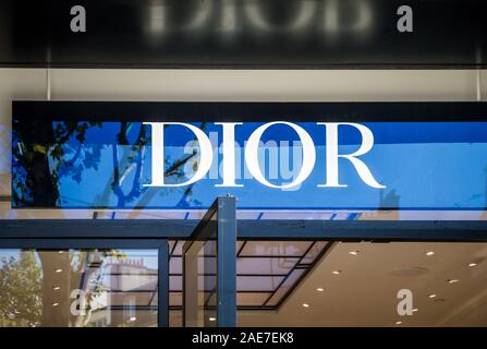 A Christian Dior SE store on the Champs Elysees in Paris, France, on  Photo d'actualité - Getty Images