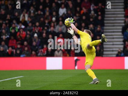 Vitality Stadium, Bournemouth, Dorset, UK. 7th December 2019; Vitality Stadium, Bournemouth, Dorset, England; English Premier League Football, AFC Bournemouth versus Liverpool; Aaron Ramsdale of Bournemouth saves the shot from Mohamed Salah of Liverpool - Strictly Editorial Use Only. No use with unauthorized audio, video, data, fixture lists, club/league logos or 'live' services. Online in-match use limited to 120 images, no video emulation. No use in betting, games or single club/league/player publications Stock Photo