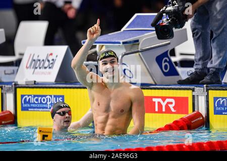 GLASGOW, UNITED KINGDOM. 07th Dec, 2019. Arno Kamminga (NED) celebrates after winning of the MenÕs 100M Breaststroke Final during day 4 of the LEN European Short Course Swimming Championships 2019 at Tollcross International Swimming Centre on Saturday, 07 December 2019. GLASGOW SCOTLAND. Credit: Taka G Wu/Alamy Live News Stock Photo