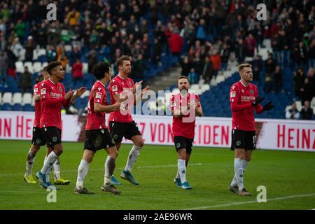 Hanover, Germany. 07th Dec, 2019. Soccer: 2nd Bundesliga, Hannover 96 - Erzgebirge Aue, 16th matchday in the HDI-Arena. Hanover's players cheer after the goal to 3:2. Credit: Swen Pförtner/dpa - IMPORTANT NOTE: In accordance with the requirements of the DFL Deutsche Fußball Liga or the DFB Deutscher Fußball-Bund, it is prohibited to use or have used photographs taken in the stadium and/or the match in the form of sequence images and/or video-like photo sequences./dpa/Alamy Live News