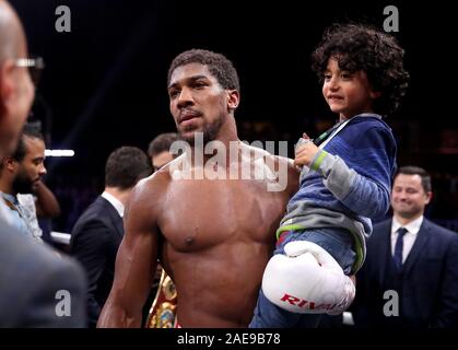 Anthony Joshua after reclaiming the IBF, WBA, WBO & IBO World Heavyweight Championship belts from Andy Ruiz (not pictured) at the Diriyah Arena, Diriyah, Saudi Arabia. Stock Photo