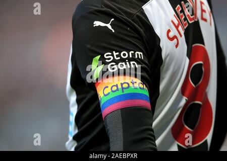 Close up of Newcastle United's Jonjo Shelvey's rainbow laces captain armband during the Premier League match at St James' Park, Newcastle. Stock Photo