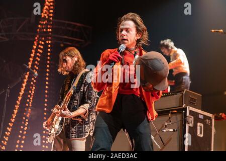 December 7, 2019, Anaheim, California, U.S: DANIEL TICHENOR and MATT SHULTZ of Cage the Elephant  during the KROQ Absolut Almost Acoustic Christmas concert at Honda Center in Anaheim, California (Credit Image: © Daniel DeSlover/ZUMA Wire) Stock Photo