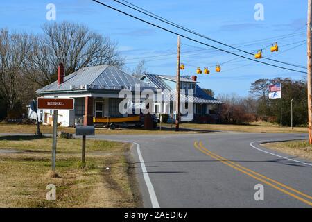 The small community of Bethel NC at the intersection of Snug Harbor and Burnt Mill Roads. Stock Photo