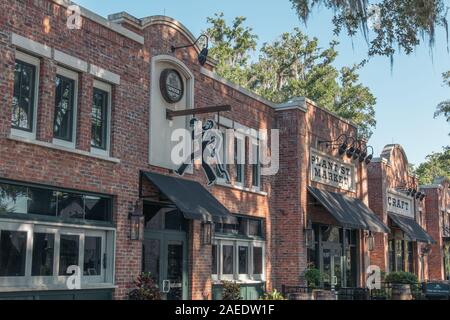 WINTER GARDEN, FLORIDA: MAY 29, 2019 - Craft brewery and food eateries serving food and beer at the Plant Street Market in historic downtown Winter Ga Stock Photo