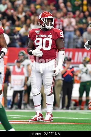 Dec 07, 2019: Oklahoma Sooners defensive lineman Neville Gallimore #90 during the NCAA Big 12 Championship game between the Baylor University Bears and the University of Oklahoma Sooners at AT&T Stadium in Arlington, TX Oklahoma defeated Baylor 30-23 in Overtime Albert Pena/CSM Stock Photo