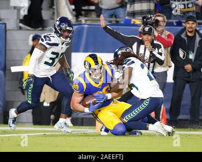 Los Angeles Rams tight end Tyler Higbee (89) makes a reception during a NFL  divisional playoff football game between the Los Angeles Rams and Tampa Bay  Buccaneers, Sunday, January 23, 2022 in