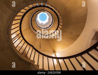 St John's College Cambridge Grade I listed Spiral Staircase in New Court,  built between 1826 and 1831. Architects Thomas Rickman & Henry Hutchinson Stock Photo