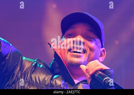 NEW YORK, NY - DECEMBER 07: Will Smith performs during the The World's Big Sleep Out at Times Square on December 07, 2019 in New York City. Stock Photo