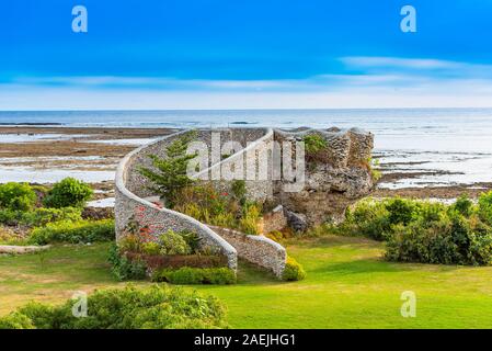 TANNA ISLAND, VANUATU - JULY 20, 2019: Stone bridge on a background seascape, Evergreen Resort Stock Photo