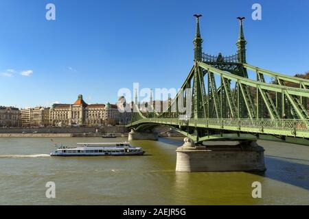 BUDAPEST, HUNGARY - MARCH 2019: The Liberty Bridge or Freedom Bridge as it is also known, crosses the River Danube in Budapest. Stock Photo
