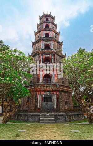 The Pagoda of the Celestial Lady (Phuoc Duyen Thien Mu Pagode) in Hue, Vietnam Stock Photo