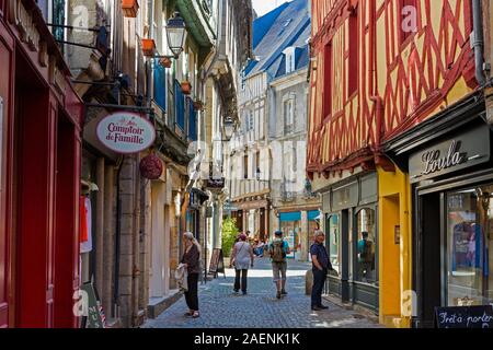 Vannes (Brittany, north-western France): 'rue Saint-Salomon street in the city centre Stock Photo
