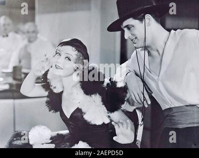 THE WOMAN ACCUSED  1933 Paramount Pictures film with Cary Grant and Nancy Carroll Stock Photo