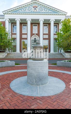 ALLSTON, MA/USA - SEPTEMBER 29, 2019: Centenial Bell and Baker Library at Harvard Business School. Stock Photo