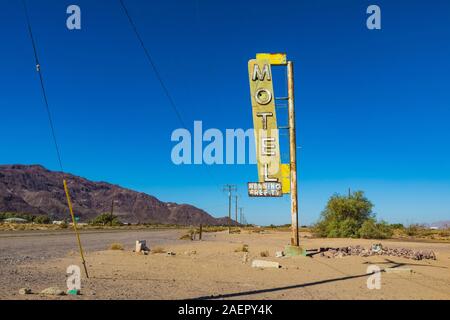 Classic old sign for Henning Motel at Newberry Springs along Route 66 in California, USA [No property release; available for editorial licensing only] Stock Photo