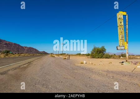 Classic old sign for Henning Motel at Newberry Springs along Route 66 in California, USA [No property release; available for editorial licensing only] Stock Photo