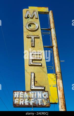 Classic old sign for Henning Motel at Newberry Springs along Route 66 in California, USA [No property release; available for editorial licensing only] Stock Photo