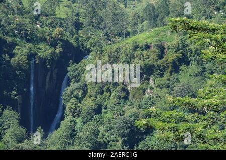 Beautiful Puna Waterfall in Central Province, Sri Lanka Stock Photo