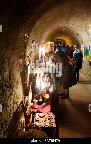 Retz: underground 'drunter' Christmas Market, wine cellar in Weinviertel, Niederösterreich, Lower Austria, Austria Stock Photo