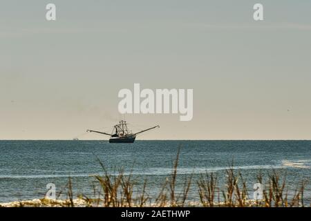 Offshore shrimp boat hi res stock photography and images Alamy