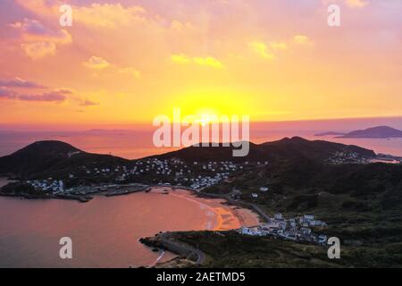 View of the sunrise in Shengsi Island in Zhoushan city, east China's Zhejiang province, 3 November 2019. Stock Photo