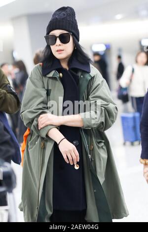 Taiwanese singer-songwriter, actress, director and writer Liu Jo-ying or Rene Liu shows up at Shanghai airport before departure in Shanghai, China, 29 Stock Photo