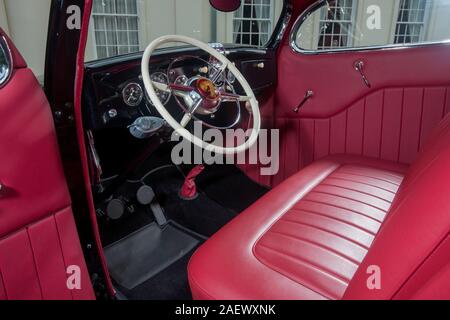 1936 Ford Model 48 customised American pre war classic car Stock Photo