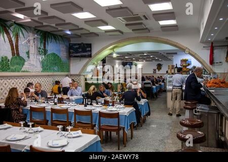 'O Cacho Dourado' Restauarnt in Lisbon, Portugal Stock Photo