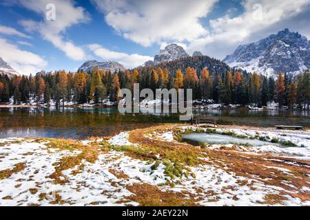 Morning scene on Antorno lake. Colorful autumn landscape in National Park Tre Cime di Lavaredo, Dolomite Alps, South Tyrol. Location Auronzo, Italy. Stock Photo