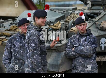 Royal Regiment of Fusiliers crew of a Warrior armoured fighting vehicle Stock Photo