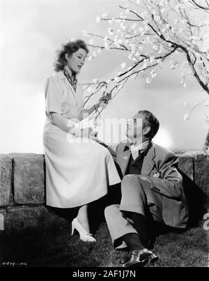 GREER GARSON and RONALD COLMAN in RANDOM HARVEST 1942 director MERVYN LeROY novel JAMES HILTON Metro Goldwyn Mayer Stock Photo