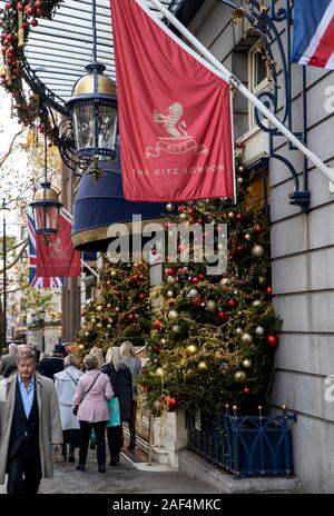 The Ritz London, hotel, Christmas decoration, Great Britain, Stock Photo