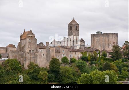 Harcourt castle, Saint Pierre church and the donjon of Goujon castle in Chauvigny medieval part of town, Vienne, Nouvelle-Aquitaine region, France Stock Photo