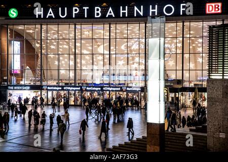 Cologne, main station, station hall, station square, passers-by go to, from the station, Stock Photo