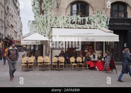 Le Paradis is a restaurant and cafe near the Centre Pompidou in Paris, France Stock Photo