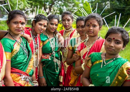 AMRAVATI, MAHARASHTRA, INDIA - AUGUST 9 : Group of Gondi tribes celebrating world tribal day by performing folk Dance in Amravati, Maharashtra, India Stock Photo