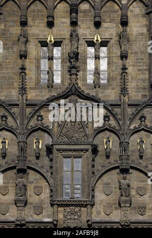 Ornamente am Pulverturm, Platz der Republik,  Prag, Tschechische Republik, Tschechien, Boehmen,  Europa Stock Photo