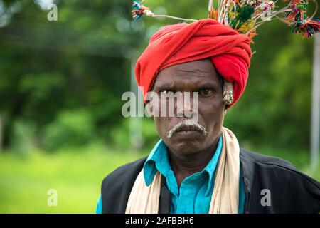 AMRAVATI, MAHARASHTRA, INDIA - AUGUST 9: Unidentified group of Korku tribe celebrating world tribal day by performing a dance on traditional music, Ko Stock Photo