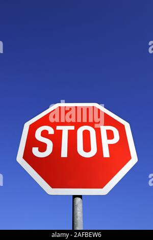 Stop, Stopp, Stopschild, Verkehrszeichen, Schild, Stoppschild ...