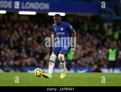 Stamford Bridge, London, UK. 14th Dec, 2019. English Premier League Football, Chelsea versus AFC Bournemouth; Kurt Zouma of Chelsea - Strictly Editorial Use Only. No use with unauthorized audio, video, data, fixture lists, club/league logos or 'live' services. Online in-match use limited to 120 images, no video emulation. No use in betting, games or single club/league/player publications Credit: Action Plus Sports/Alamy Live News