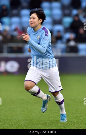 Manchester, UK. 15th Dec, 2019. MANCHESTER, ENGLAND - DECEMBER 15TH Lee Geum-min of Manchester City during the Barclays FA Women's Super League match between Manchester City and Brighton and Hove Albion at the Academy Stadium, Manchester on Sunday 15th December 2019. (Credit: Eddie Garvey | MI News) Photograph may only be used for newspaper and/or magazine editorial purposes, license required for commercial use Credit: MI News & Sport /Alamy Live News Stock Photo