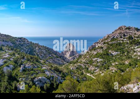 Picturesque landscape on a footpath leading to the Sugiton Calanque, taken on a early summer sunny afternoon, Marseille, France Stock Photo